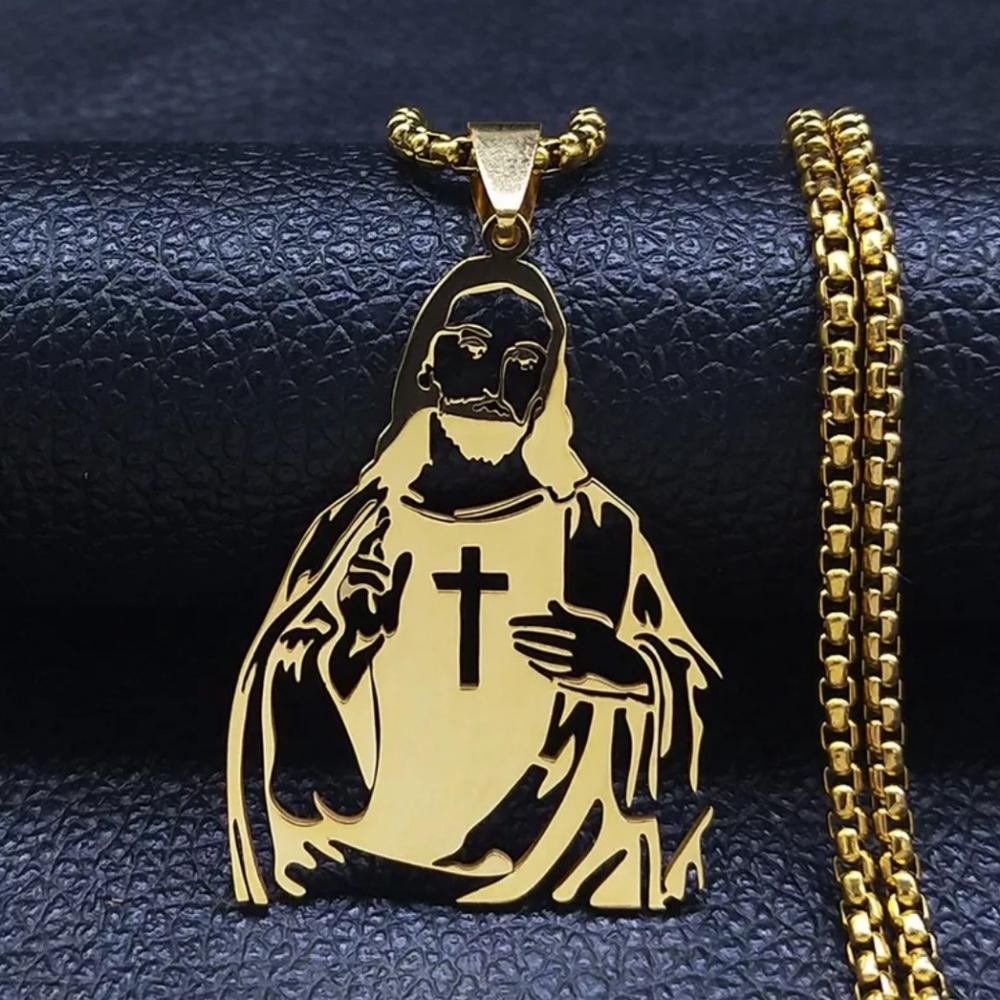 Beautiful Jesus necklace